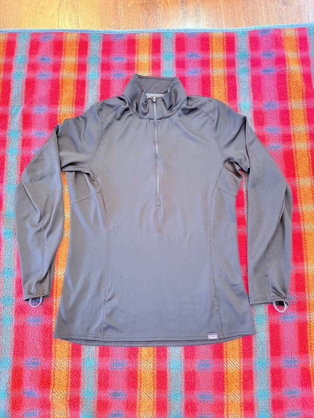 Patagonia Women’s Midweight Capilene Baselayer Quarter-Zip wi/Thumbholes